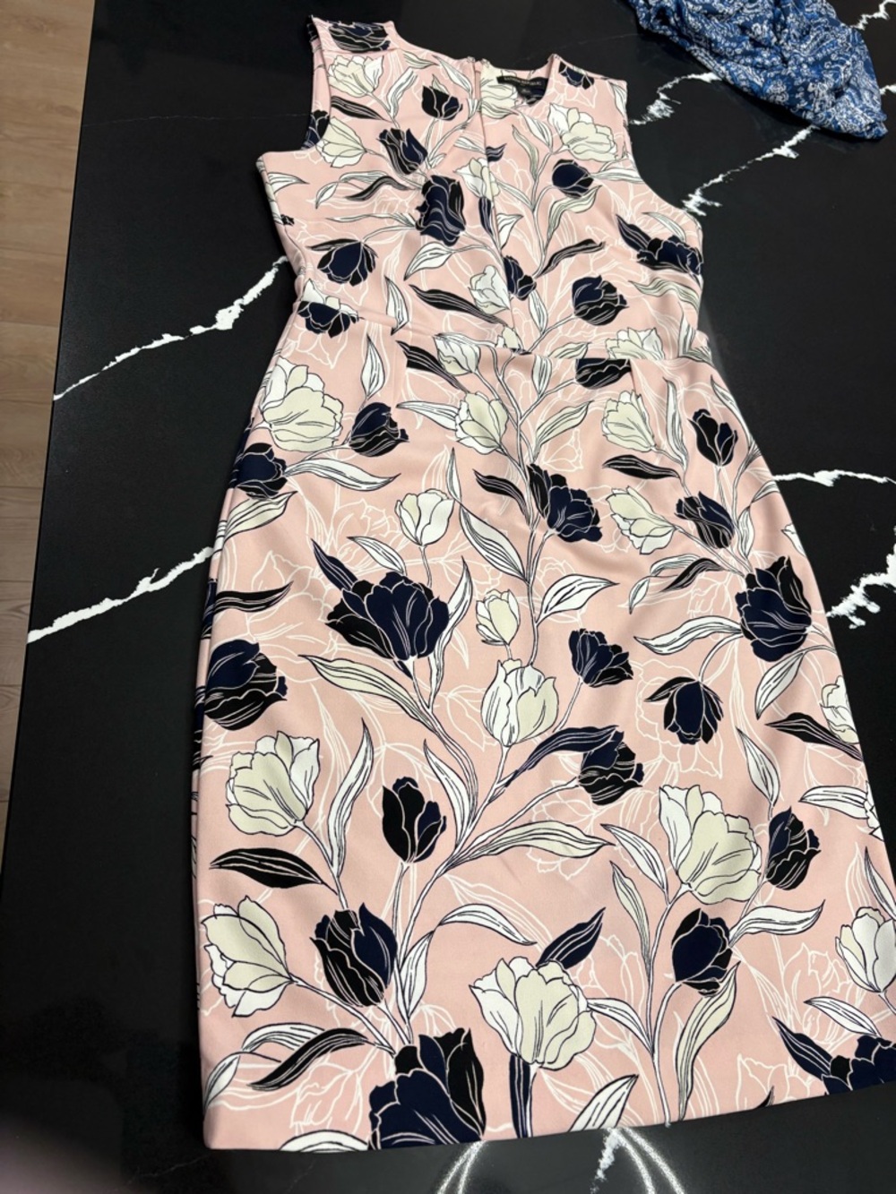 Banana Republic Pink Floral Midi Dress with Navy and Cream Blooms size 10 - Picture 3 of 7